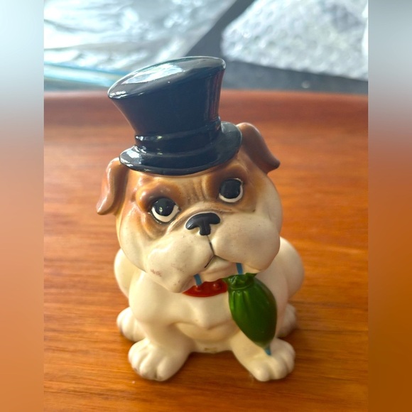 Vintage ESD Japan Ceramic Bulldog Figurine – Holding Umbrella – - Picture 1 of 10